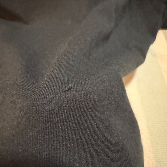 Lilly Pulitzer EUC 3/4 sleeve Fontaine flutter ruffle cuff onyx black top - Picture 2 of 8